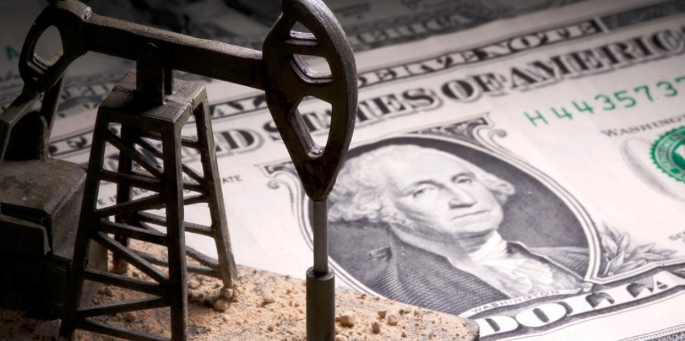 Forcimi i dollarit rrezon naften, shqetesim tkurrja e furnizimit te tregut